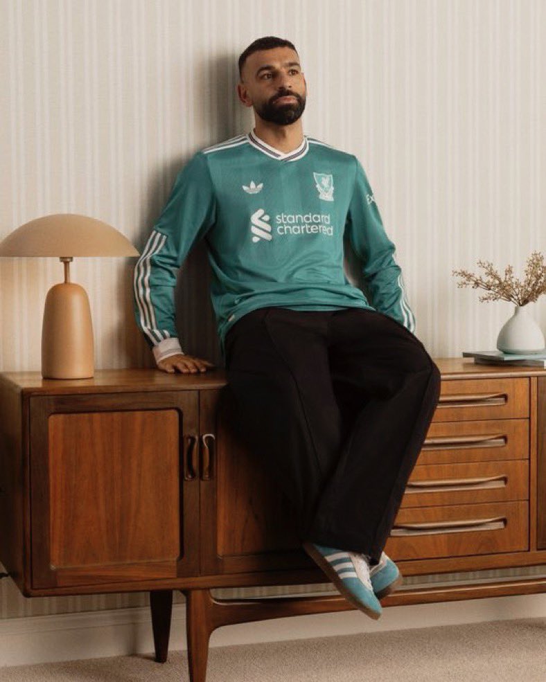 To celebrate the release of the third shirt, we’re giveaway one away!🙌

To enter, simply like this post, follow <a href="/PurelyFootball/">PurelyFootball ℗</a> &amp; <a href="/LFCVine/">Liverpool News</a>!📲

Winner announced in 48 hours, good luck everyone.🤞