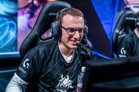 [SOURCES] The historical organization Unwanted Union will be playing the 2R2T Rise - Fall Split with a fresh roster. According to our sources, Midlaner "Ekkonomyque" 🇫🇷 is set to roleswap to the AD Carry position, forming a strong duo with Support "Inizia" 🦅.

Stay tuned on the