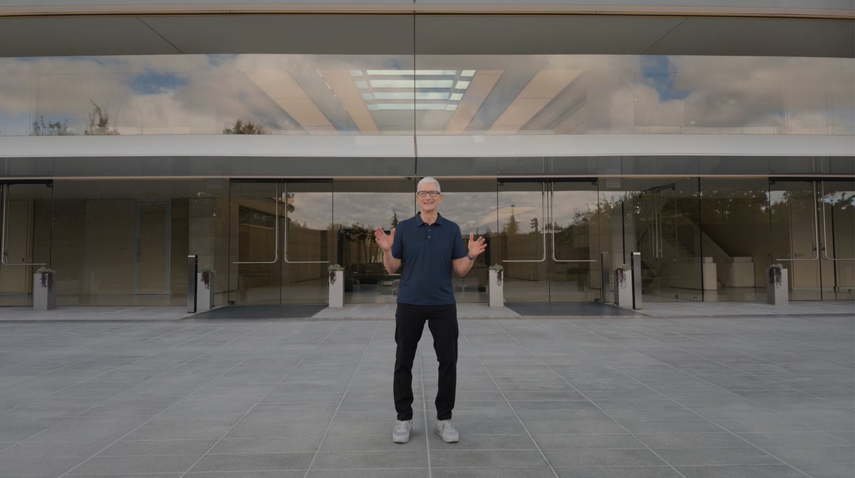 Aaron Zollo tweet media