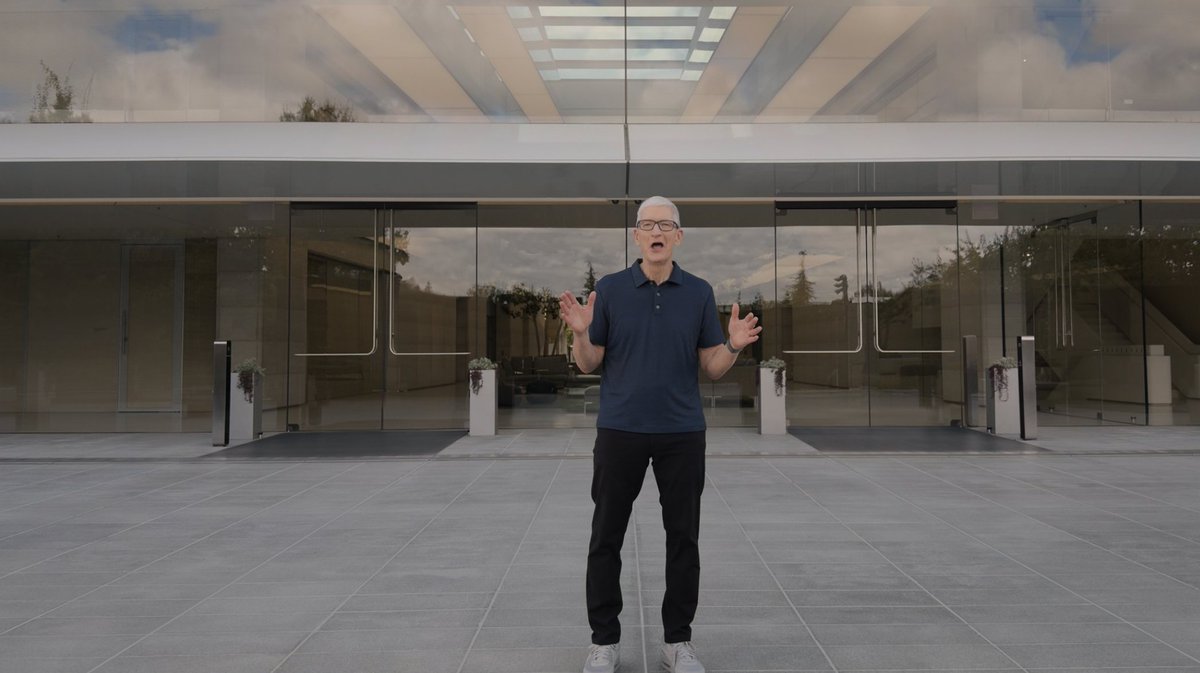 Basic Apple Guy tweet media