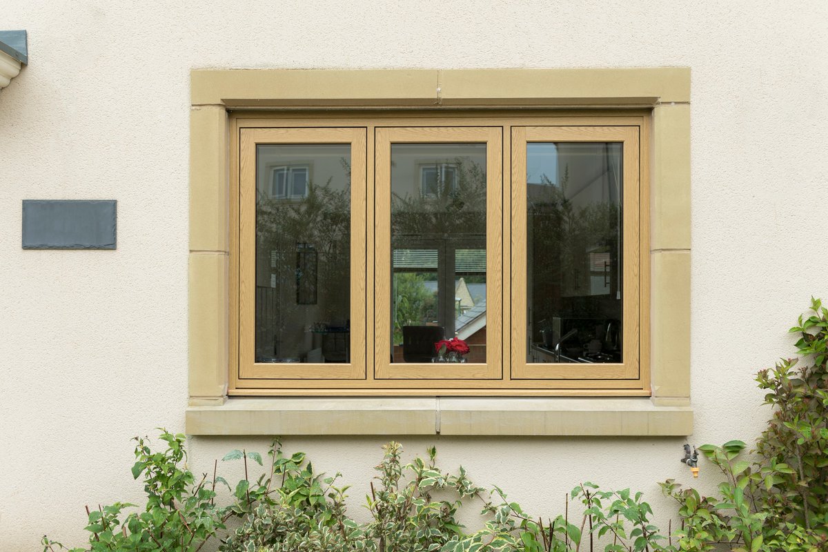 CentralWinStaff's tweet image. Flush casement windows are a customer favourite for a reason! Sleek, stylish, and perfect for any property.
Bring a timeless look to your home: bit.ly/3UxuR8O 

#FlushWindows #HomeUpgrade #CentralWindows #BritishHomes