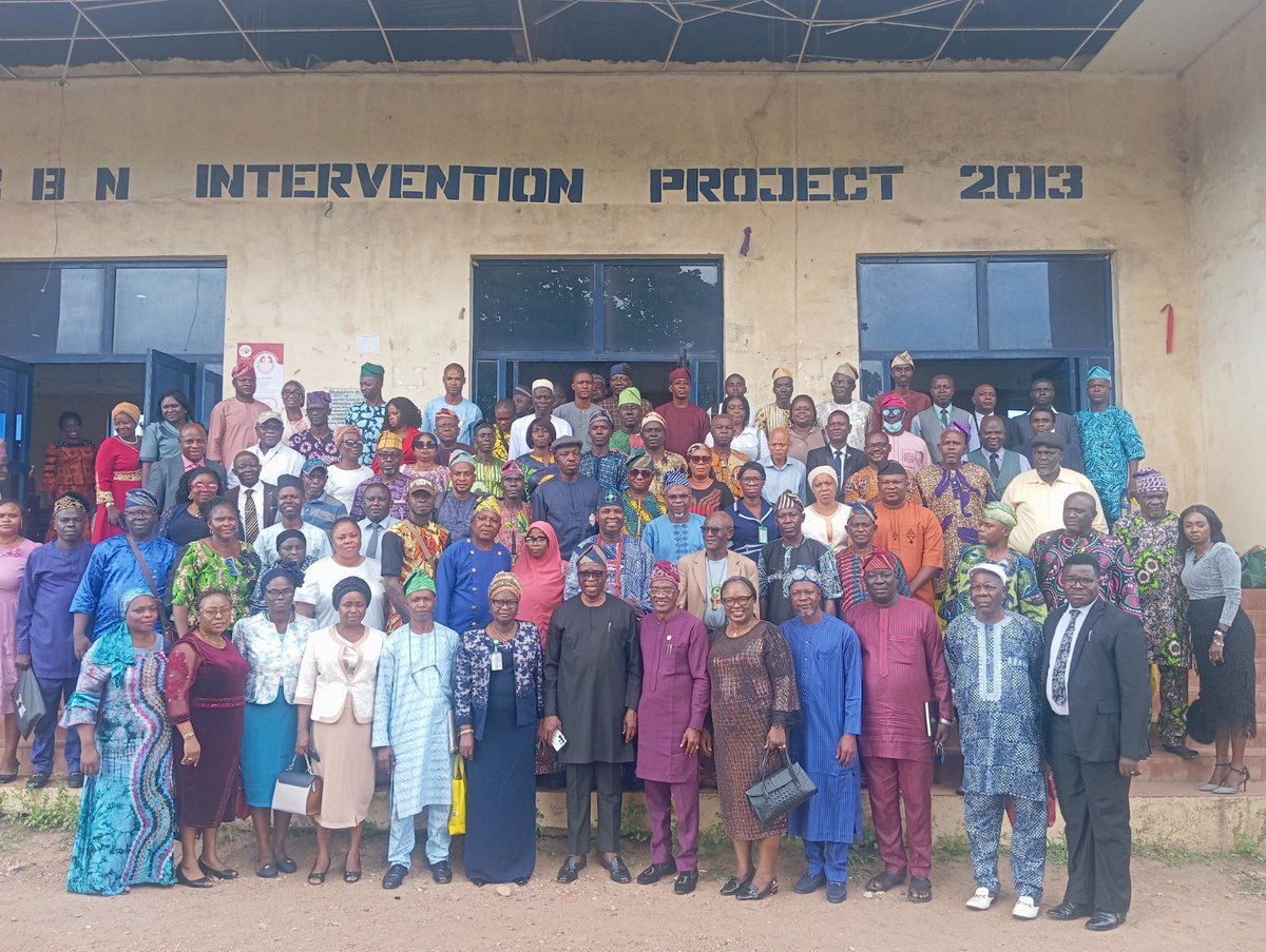 OGSERA's tweet image. 2025/2026 Academic Session Pre-Resumption Meeting with Stakeholders (Parents Forum and Old Student Associations) in pictures

#DIPER #OGSERA