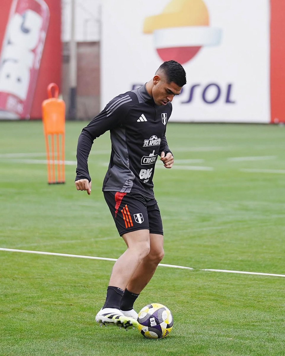 AmericadeCali's tweet image. 📰 𝗡𝘂𝗲𝘀𝘁𝗿𝗼𝘀 𝗘𝘀𝗰𝗮𝗿𝗹𝗮𝘁𝗮𝘀 𝗲𝗻 𝗲𝘀𝘁𝗮 𝗳𝗲𝗰𝗵𝗮 𝗙𝗜𝗙𝗔: 👹

🇵🇪 Luis Ramos, convocado para el compromiso de hoy 🆚 Paraguay

🇻🇪 Jhon Murillo, convocado para el partido de hoy 🆚 Colombia 

🇲🇾 Rodrigo Holgado fue titular ayer en el triunfo 🆚 Palestina