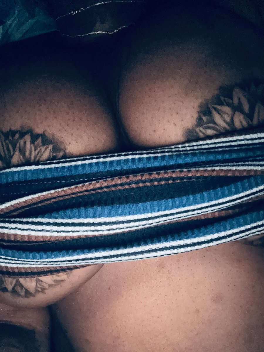 Happy Tuesday 🖤