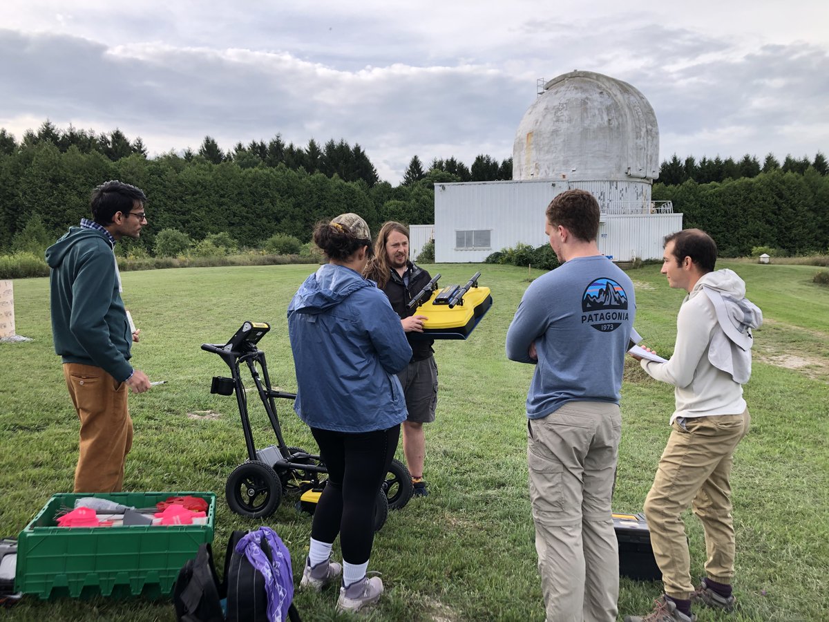 SensorsSoftware's tweet image. Sensors &amp;amp; Software participated in the 2025 #Western University Geophysics Field School.  We assisted the students in using #GPR systems to survey the site to search for subsurface objects and near surface soil stratigraphy. @westernuEarth , uwo.ca/earth