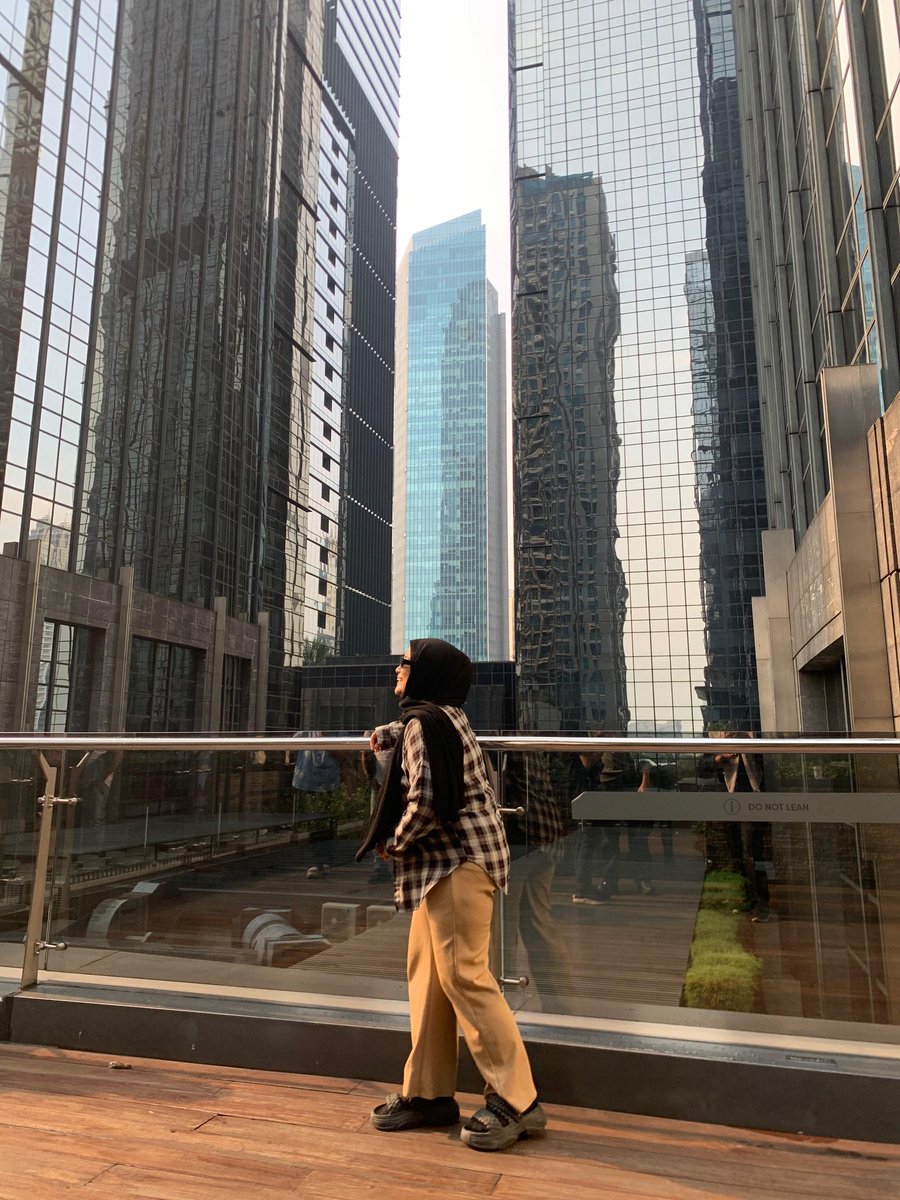 RezkaDian33872's tweet image. Beautiful in the afternoon 
#indobesia #scbd #liked #JAKARTA
