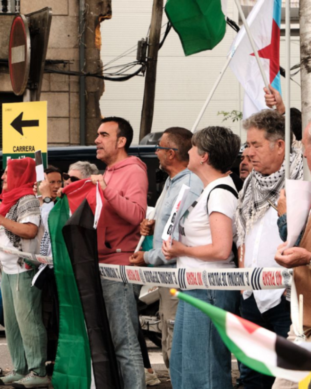 💙 Orgullo do pobo galego,  que protesta unha vez máis contra o branqueamento do xenocidio do pobo palestino.

🌍 Sempre con Palestina e os dereitos humanos.

#PalestinaLibre