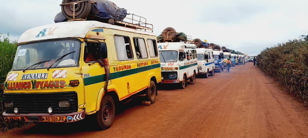 RefugeesCmr's tweet photo. 6️⃣0️⃣1️⃣ individuals, 9️⃣3️⃣ households.
Two voluntary return convoys continue the journey home for CAR refugees. 

Total returns in 2025 now stand at 8️⃣,8️⃣0️⃣8️⃣
Behind every number is a name, a family, a future.

UNHCR and partners remain committed to safe, dignified returns.
#VolRep https://t.co/9iHowhuV8L
