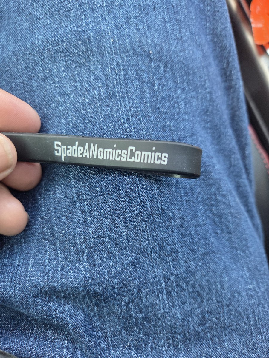 SpadeANomics's tweet image. If you missed my earlier post/video, I ordered a few custom bands from @WristbandBros about a week ago. They arrived yesterday &amp;amp; I couldn't be more pleased with how they turned out! If these are a hit, I'll definitely order more! #ExpressWhatMatters