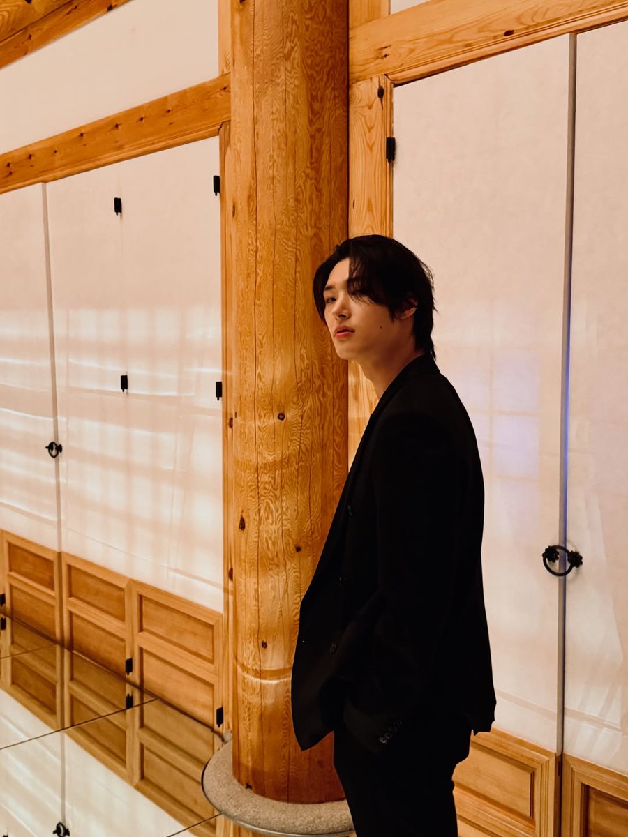 121Downey_K's tweet photo. 250909 민기 인스타
#Sunhyewon #friezeseoul #fixon https://t.co/pmFwAJ9fXr
