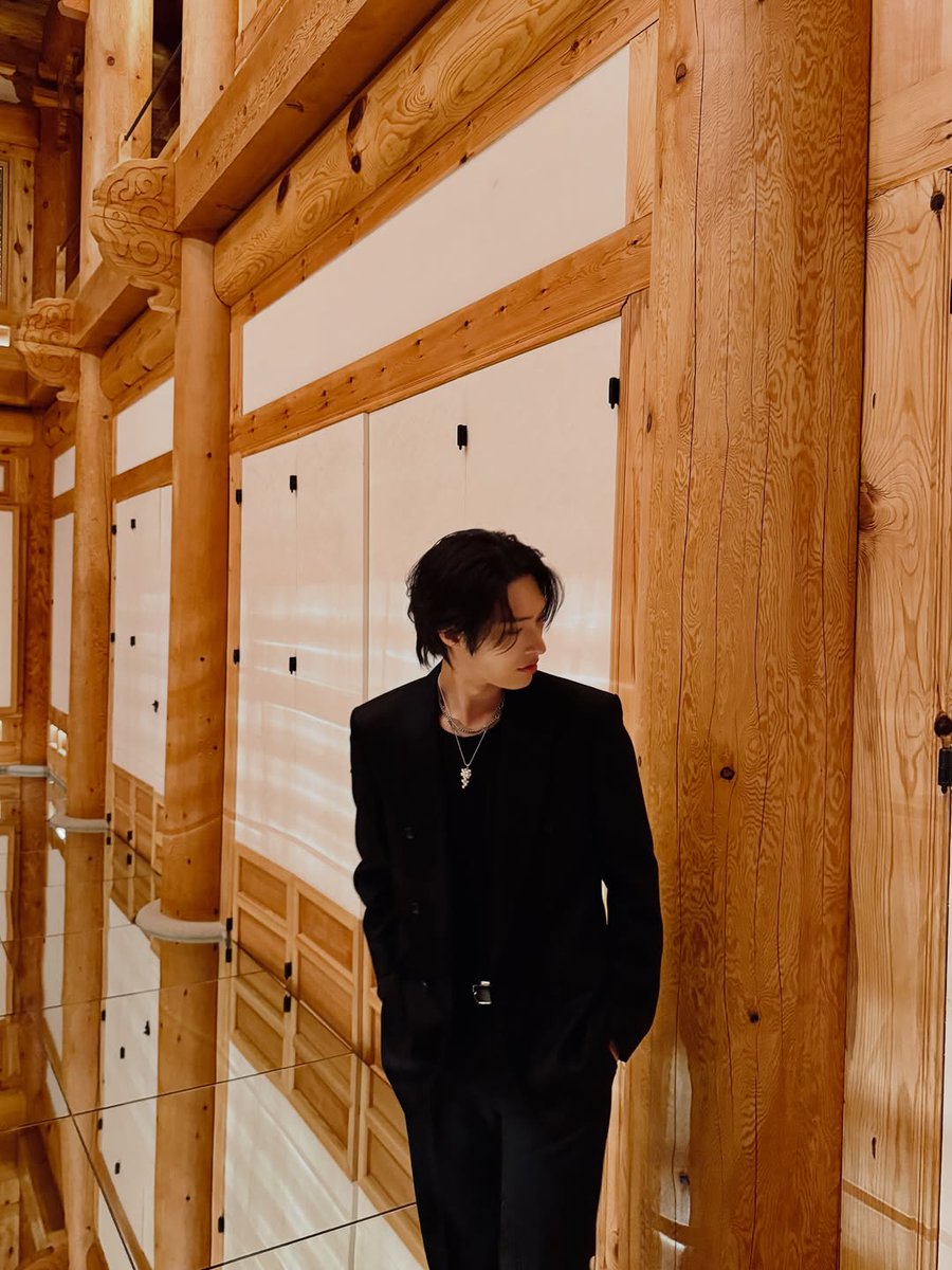 121Downey_K's tweet photo. 250909 민기 인스타
#Sunhyewon #friezeseoul #fixon https://t.co/pmFwAJ9fXr