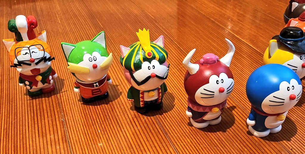 ドラえもんのプラモをベースに改造したドラえもんズと怪盗ドラパン