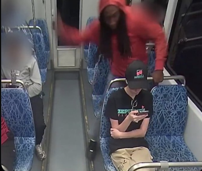 𝔚𝔥𝔦𝔱𝔢𝔅𝔢𝔞𝔯𝔡 tweet media