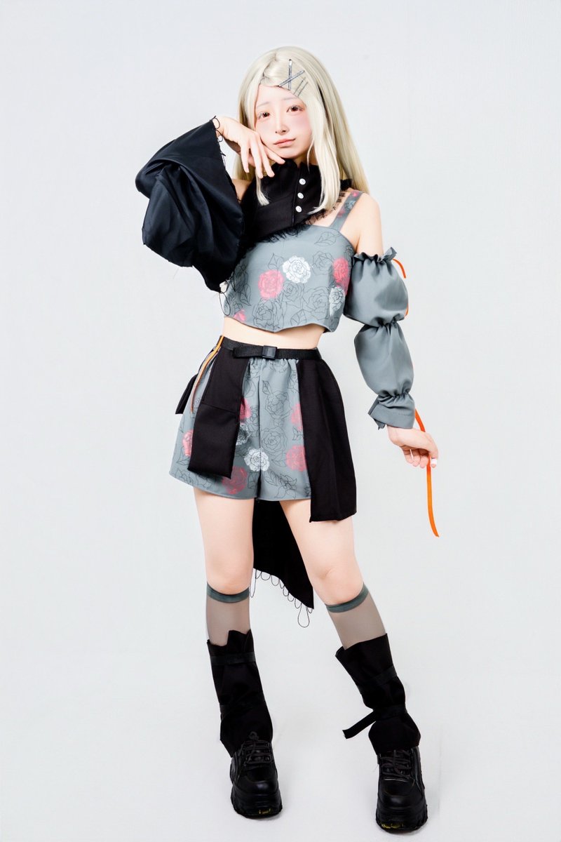糸織@27a! on X: 