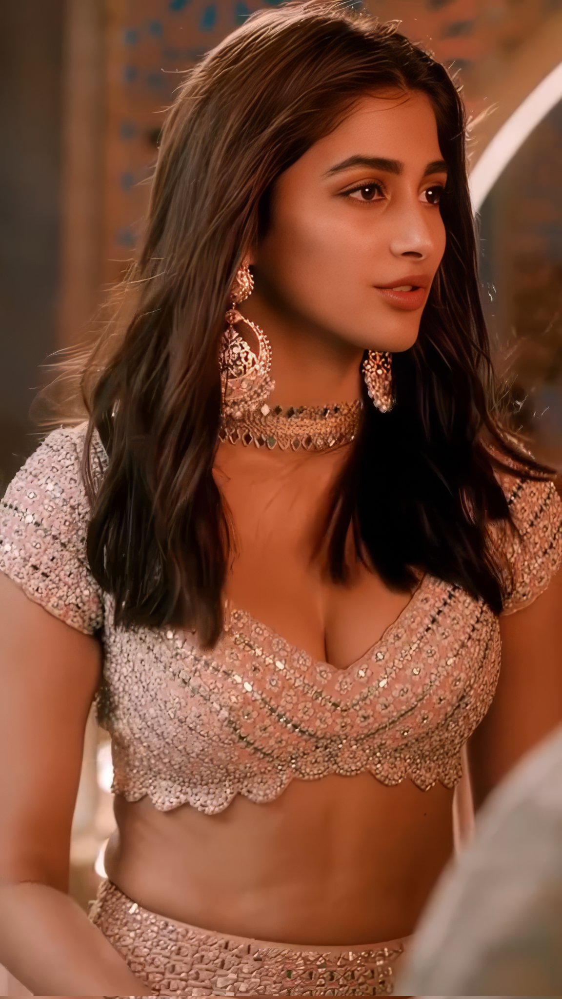 G0aF2SkbgAcSPOS?format=jpg&name=large