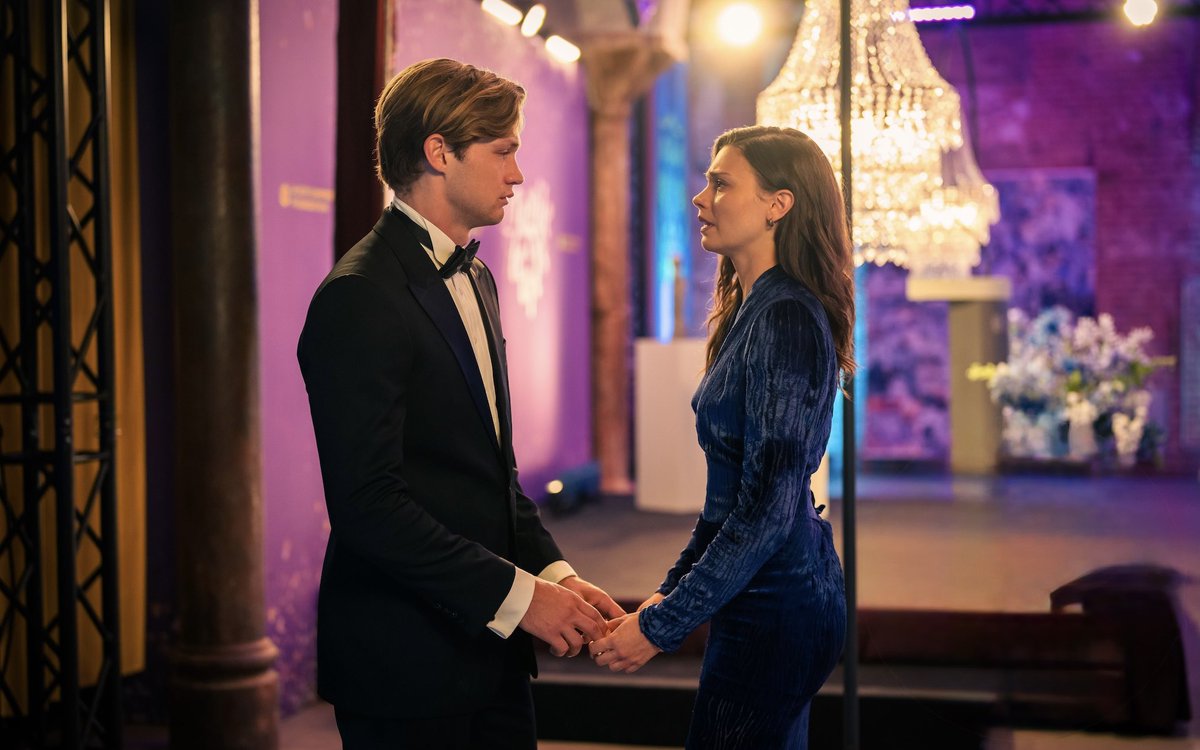 harrietsdamian's tweet image. THE ANGST WILL BE SO GOOD