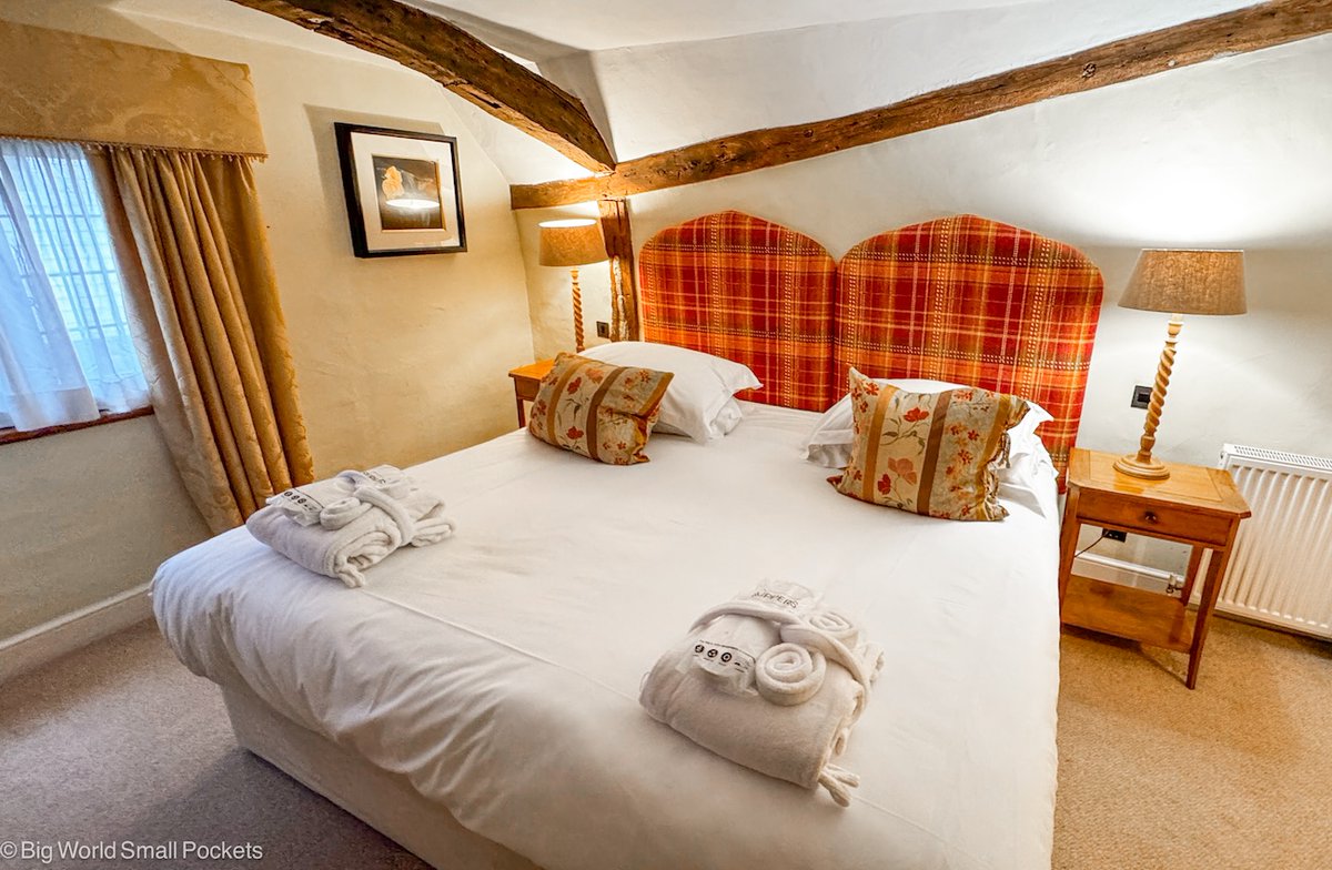 BigWorldSmallPockets tweet media