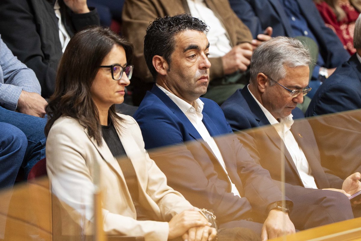 Rigor no balance, axilidade nas axudas e novas medidas. 

Impecable comparecencia de <a href="/AlfonsoRuedaGal/">Alfonso Rueda</a> acerca dos incendios no <a href="/Par_Gal/">Parlamento Galicia</a>