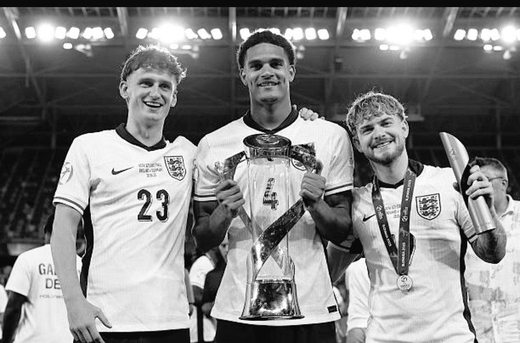 Slot really sold all the klopp kids 💔