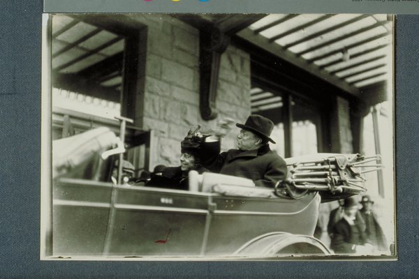 📅 On This Day — September 9, 1912

On the campaign trail in Hartford, Connecticut, Theodore Roosevelt spoke to crowds about the rising cost of living, the struggles of farmers, and the need for Progressive reforms.

It was the heart of his “Bull Moose” campaign, where TR broke