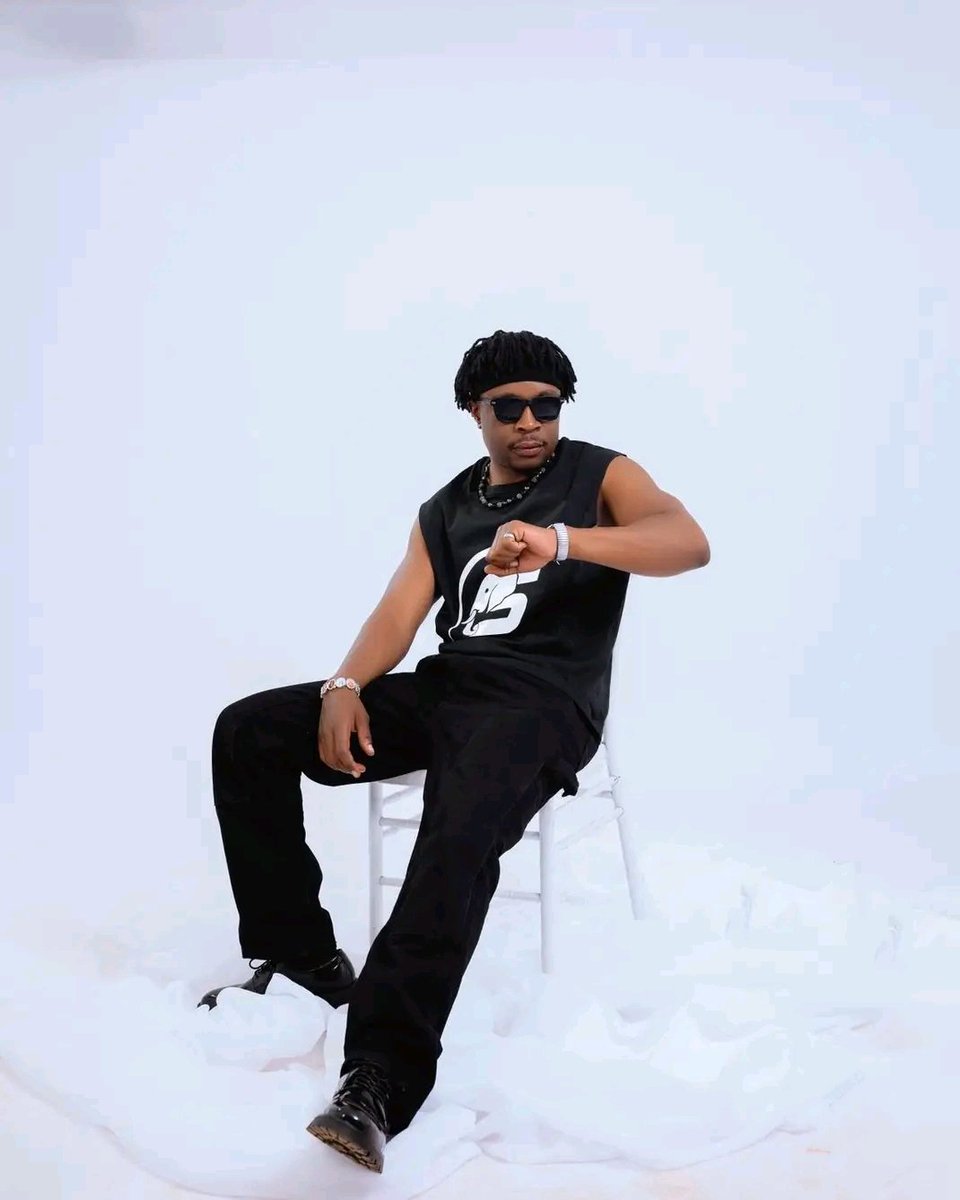  Bhuru  tweet media