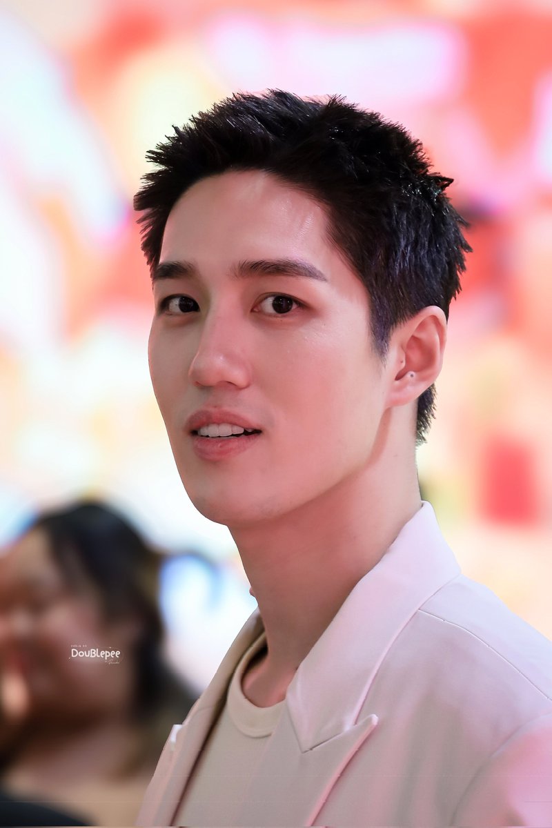 DouBlepee_pat's tweet photo. แคปชั่นไม่รู้ แคปหมูแน่น๊อนนนน

@LeeThanapob
#60YearsofTrust #SuperRich1965
#Thanapob_lee #Tnpleeconnect https://t.co/limDnIoYOM