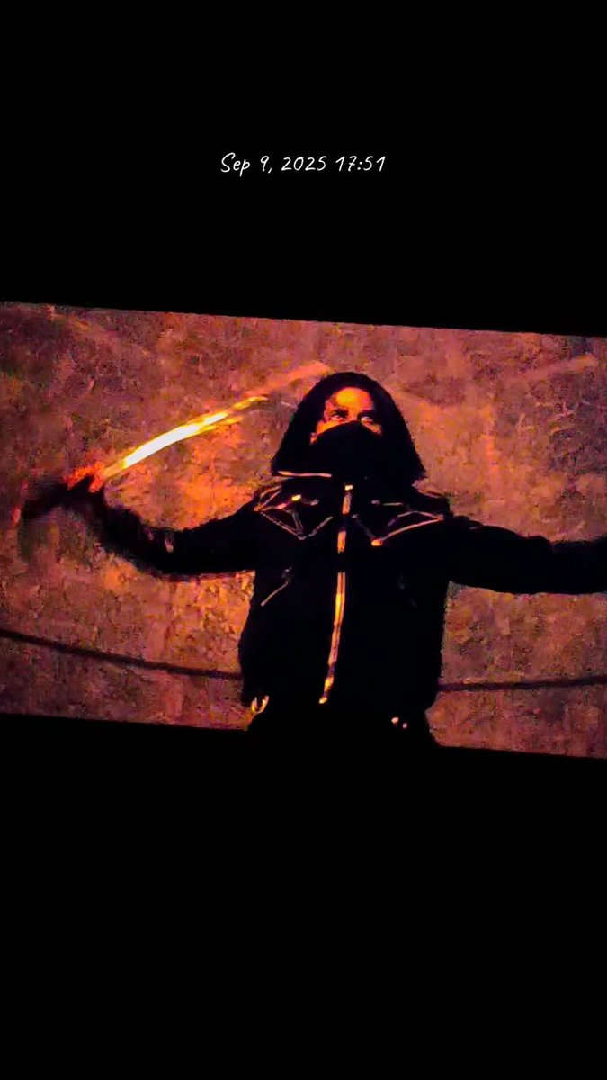 DeepakKuma72067's tweet photo. Just finished and watched the #loakh chapter another banger from malyalam cinema 💥
The action scence of Neeli ,last cameo of director 🔥👌and  flirty humor comedy lineup on the point full auidance laughing in theater ⭐⭐⭐⭐✨ https://t.co/dUAdkj4aHe
