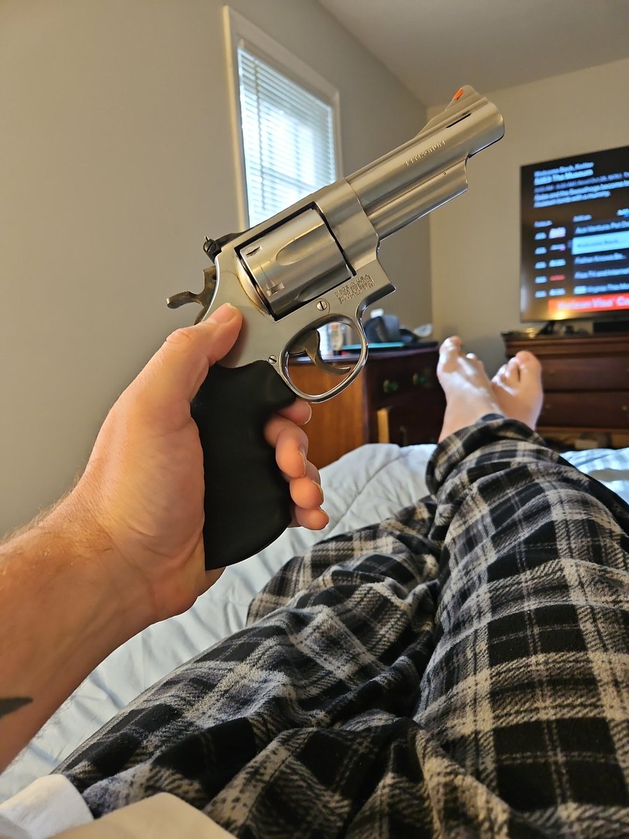 Huge Libra Daddy @hugelibradaddy - Twitter Profile | Sotwe