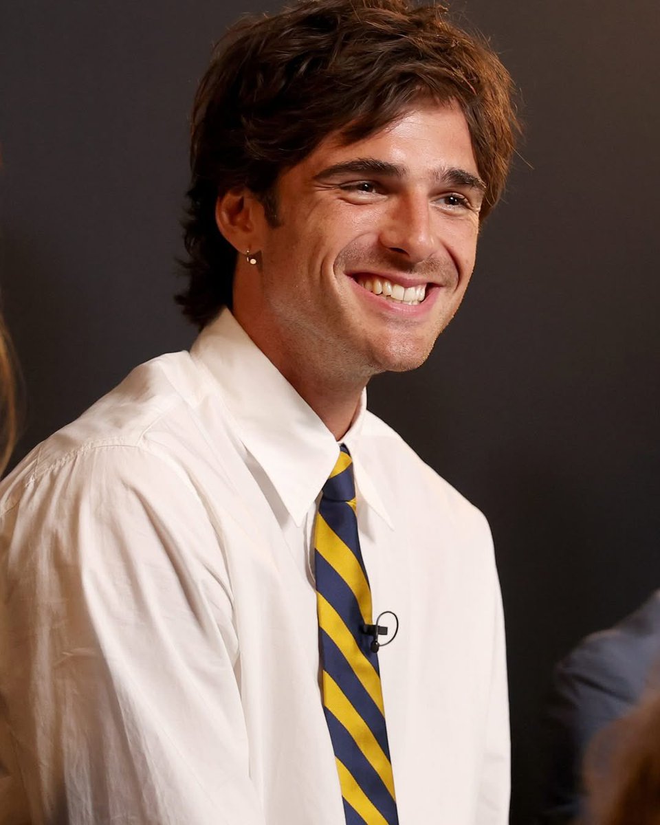 Jacob elordi looking stunning in button down shirt and stripped tie combo #JacobElordi