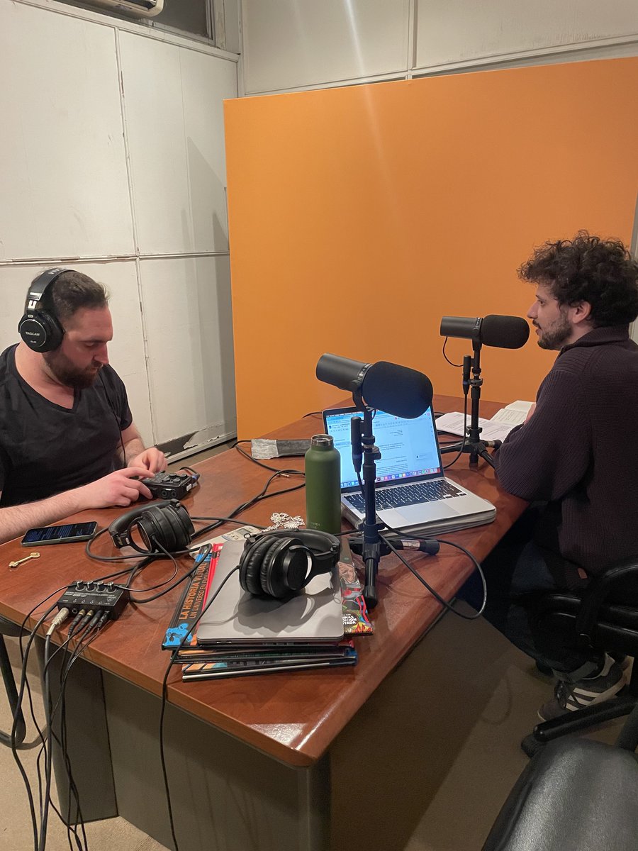 Fue un lindo desafío con tremendo equipo. He aquí la sociedad que "acabaría a garrotazos". <a href="/tinchotoc/">Martín Tocar</a> <a href="/Valecaredio/">Valentina Caredio</a> <a href="/FedericoLaitano/">Federico Laitano</a> <a href="/ElmallianLucas/">Lucas Elmallián</a>