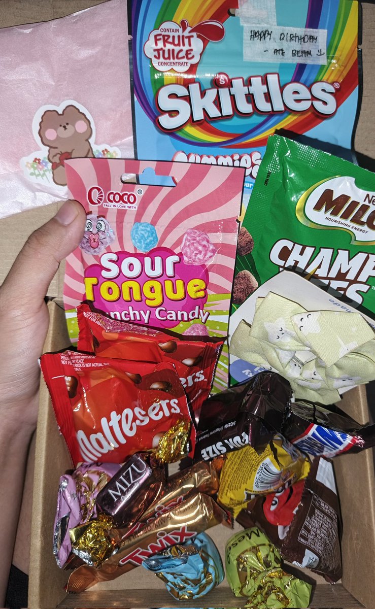 wonietae_'s tweet photo. ╰┈➤ @evantexjk | @beanbeannie25 
—  thank you el and ate bean for this sweets 🤍
ᯓ★: #BeanBacks | #BeanProofs https://t.co/raCbSpHe7A