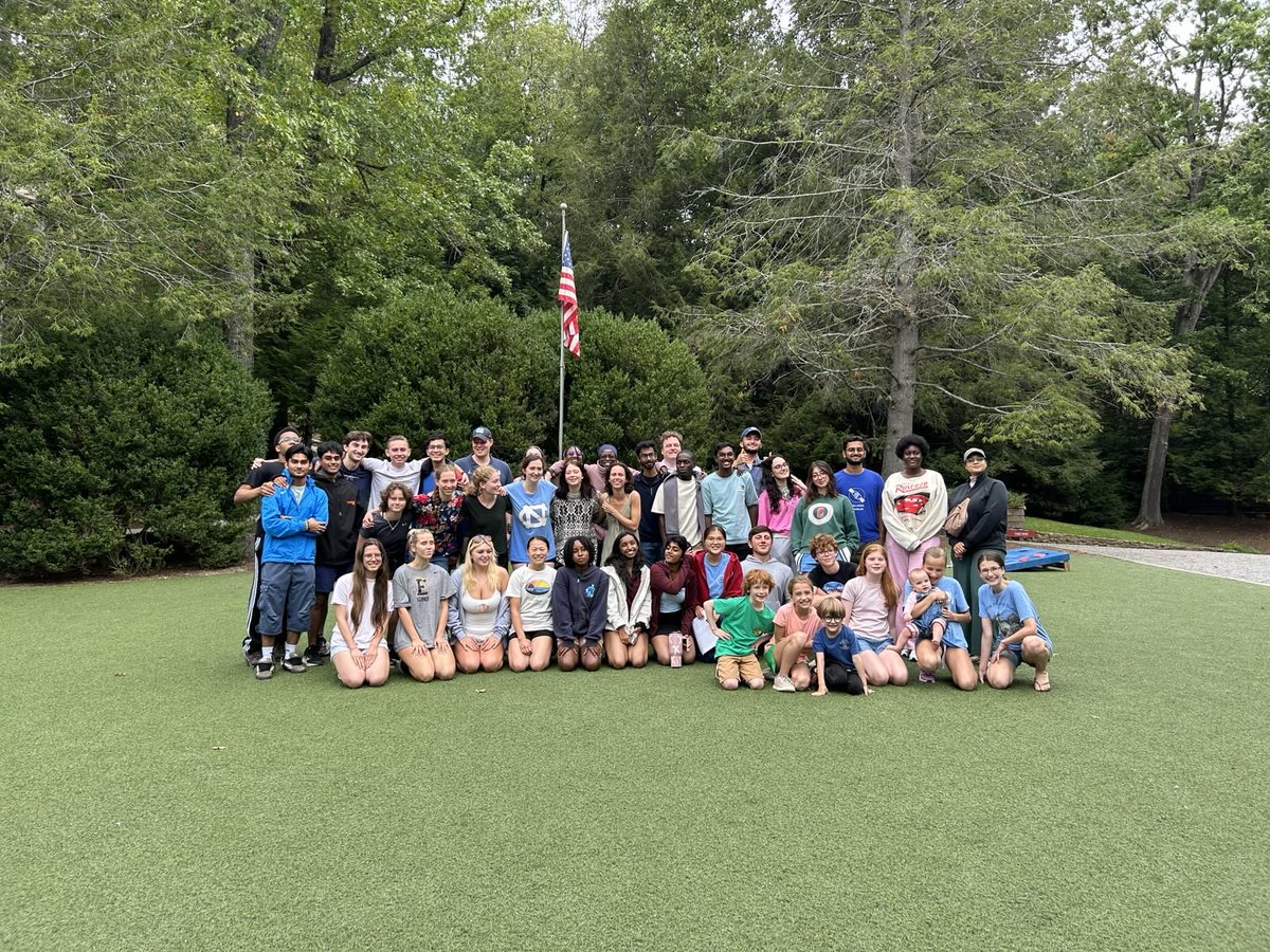 UNCSCILL's tweet image. It was a blast hanging out with the students in our civil discourse residential program at this year’s Civ-Comm Tech-Free Retreat! The weekend was filled with meaningful conversations and genuine friendships as we set aside our phones to truly engage with one another. And our…