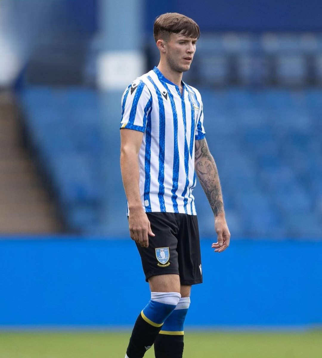 Happy birthday to former Manchester United player Charlie McNeill who is 22 today 🎂
#MUFC #SWFC #CharlieMcNeill