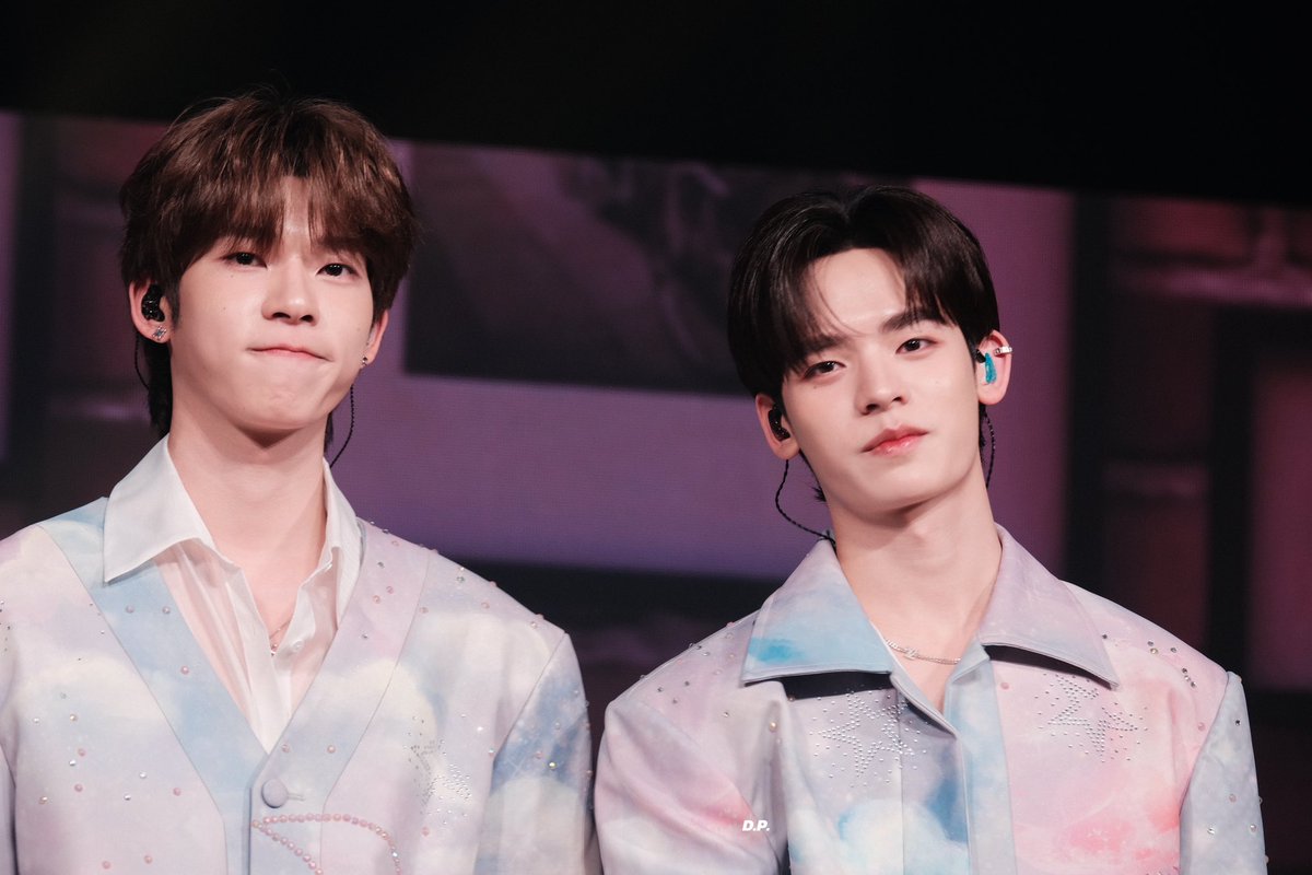 Piiines_'s tweet photo. ✨

YOURSKY FM IN SEOUL
#YourSkyFanmeetinSeoulR1
#YourSkyFanmeetinSeoulR2
#twnpich #PorSuppakarn 
#teeteepor #ป๋อตี๋ตี๋
@twnpich @porsuppakarn https://t.co/o4eP5U6Ujt