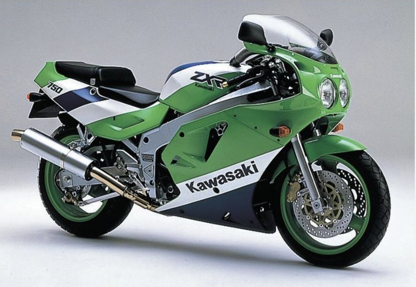 バイク乗り サーキットも街乗りも極める！カワサキ「Ninja ZX-25R SE」2025