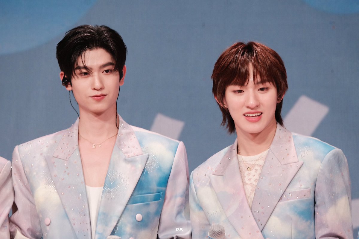 Piiines_'s tweet photo. hope you always have smile

YOURSKY FM IN SEOUL
#YourSkyFanmeetinSeoulR2 
#ThomasKong #โทมัสก้อง 
#tthomastc @tthomastc 
#kongjiro @kongjiro_ https://t.co/2guE6x2Hii