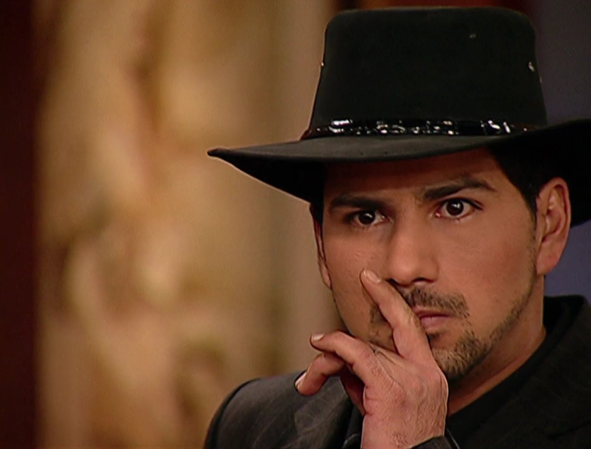 #PasiónDeGavilanes #PDG61 Rosario canta y baila para Franco sin importarle la presencia de Armando.