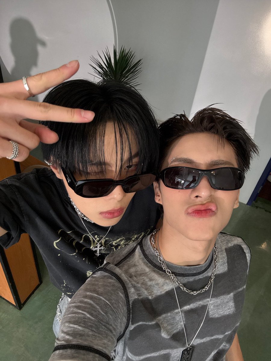 jungwboo_'s tweet photo. ภาค 3 มาละครับ @Jungyippy 

#PERSES_AlterFriends https://t.co/si4L31F0zG