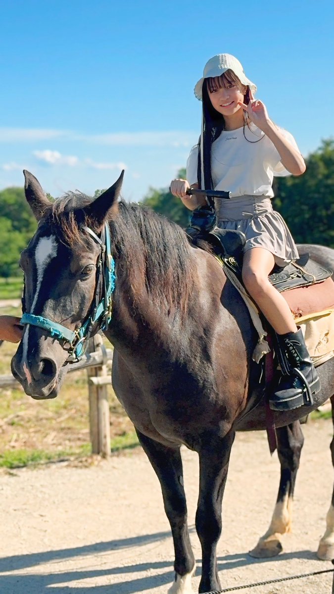 Anji_Angelique's tweet image. おつじ🦄🍎🌹🍫🐱🐶❤️🌈✨‼️
あんじ土曜日の時馬乗ったんだ☀️+🐎=🏇
楽しかったよー♥️
また明日頑張ろうねー(´-ω-`*)zZ

Power Hug 🤗 

おやすみー🌙*.｡

#Anjichan 
 #js6 
#summerfun 
#アンジェリック