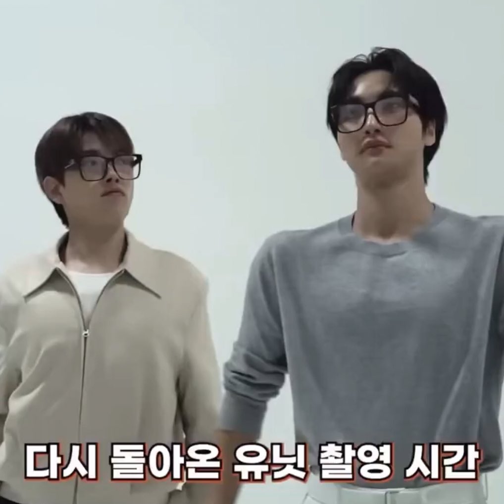 motherhongjoong's tweet image. what in the yaoi size difference...