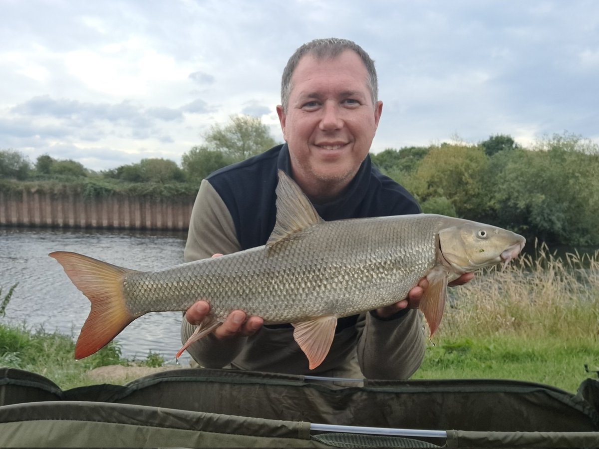 Barwell34's tweet photo. My very first Barbel (6lb) from the River Trent at Collingham https://t.co/mHG6wK8r8O