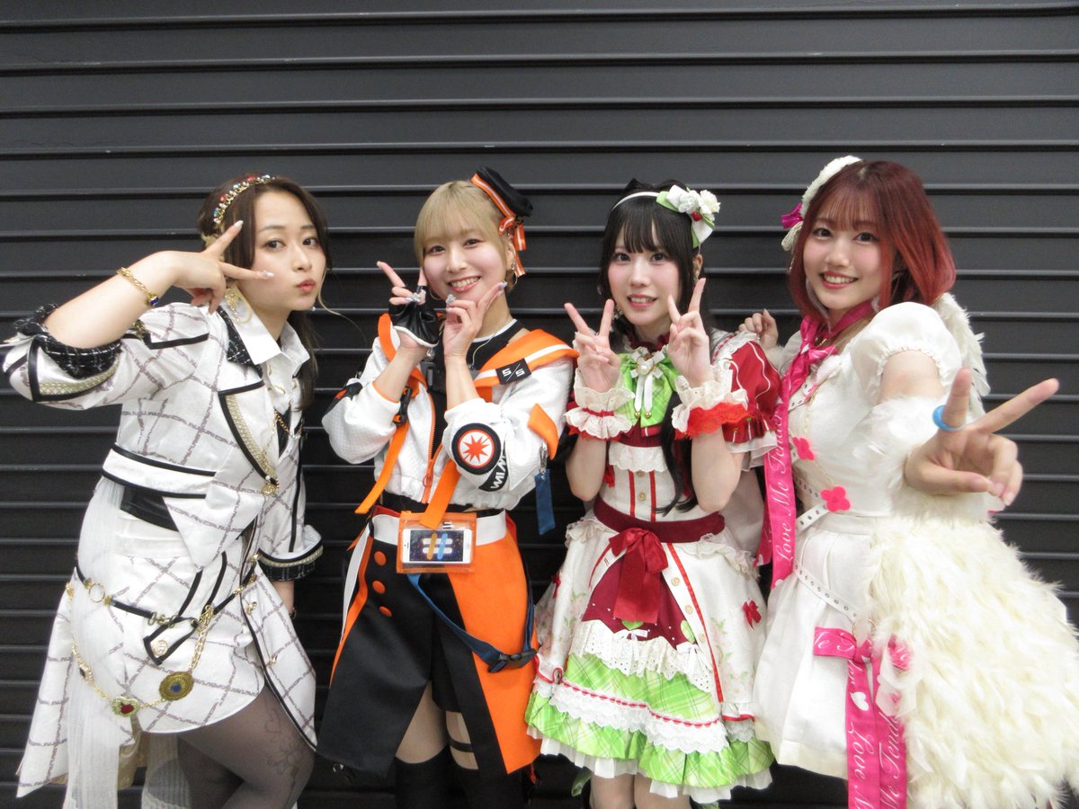 4人揃えてほんっっっっっっとうに嬉しかった！！！！マブ！！！