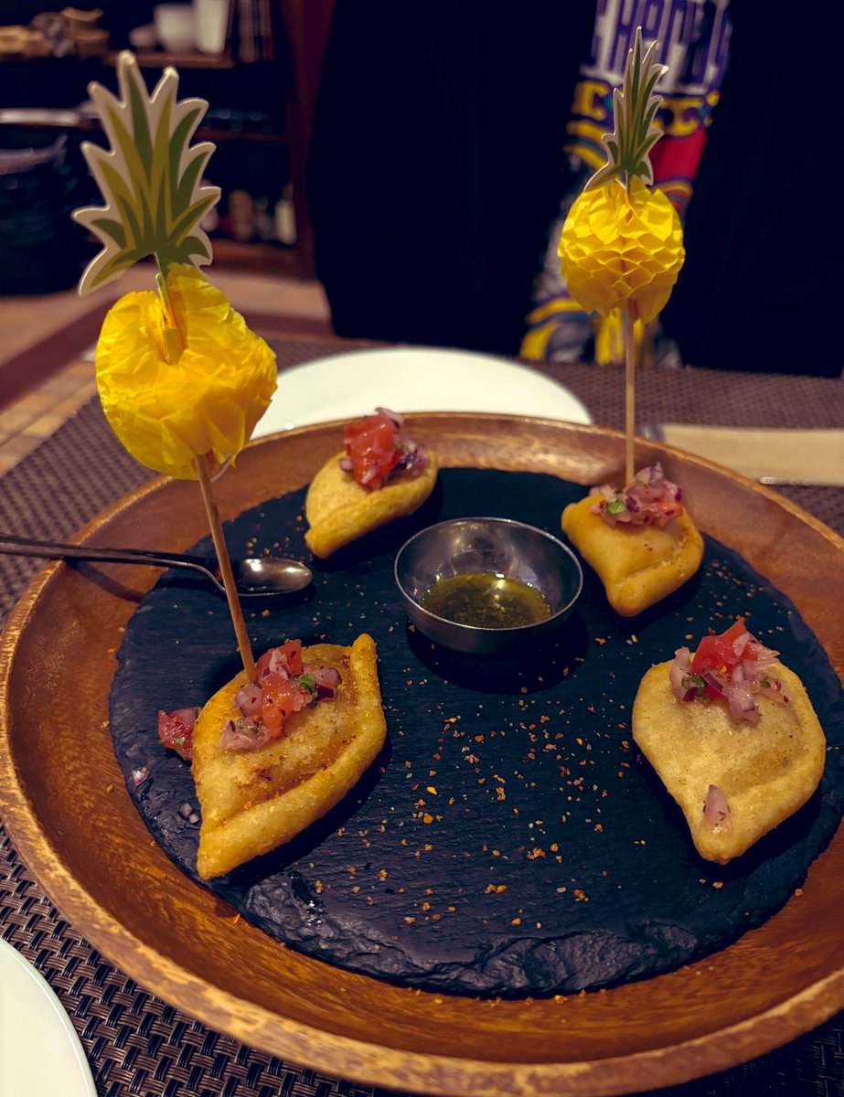 お通しでコレってすぎょい

お豆のエンパナーダ！