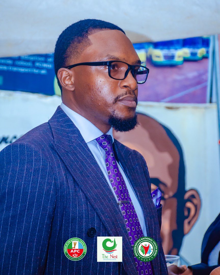apcngyouthwing's tweet image. Opportunities Don’t Just  happen, they are created through connections.

#aneveningwithkashifuinuwa #goviral #technigeria #nitda #apc #apcyouth