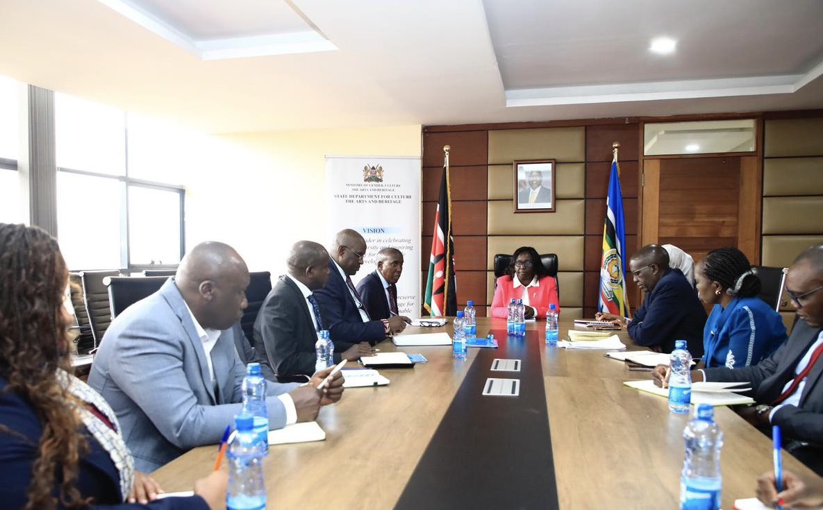 hannawcheptumo's tweet photo. This afternoon, I held a consultative meeting with Kajiado County Governor, H.E. @joelenku and his delegation from the County Government of Kajiado. 

Also present was the Principal Secretary for Culture ,Arts and Heritage @UmmiMBashir . We explored partnership and collaboration towards the upcoming Maa Festival.

The Ministry is committed to working closely with County Governments and cultural stakeholders to Strengthen Kenya’s Cultural Expression while fostering unity and socio-economic empowerment through culture.