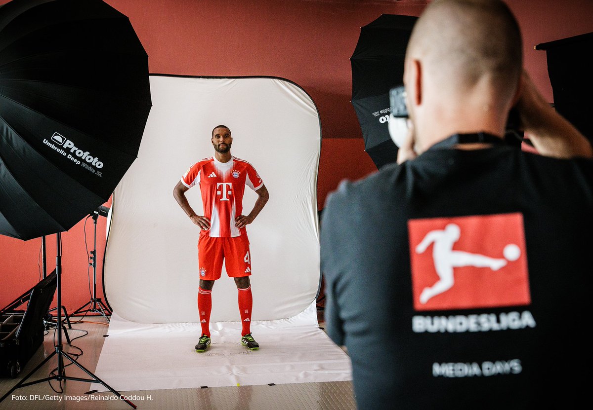 🎥⚽ 18 Clubs, 615 Protagonisten und 20 Terabyte Daten

Die Media Days sind das zentrale Format für die Erstellung hochwertiger Inhalte für Medienpartner, TV-Sender, Streaming-Plattformen sowie die Kommunikation der Clubs &amp; der #DFL.
 
Weitere Einblicke 👉🏼 dfl.de/de/aktuelles/m…