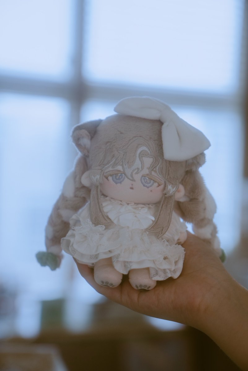 트친이 찍어준 사진이 최고 귀엽다🥹🤍
#무속성_사유
📸 <a href="/Mamell_som/">MERRY</a> 
👗 <a href="/applemcloset/">AppleMcloset</a>