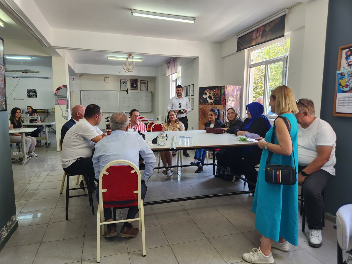 📍 Babadağ

Hacı Mehmet Zorlu Çok Programlı Lisemizin güçlendirme projesi çalışmalarını yerinde inceledik. 

Eğitim yuvalarımızın daha güvenli ve modern şartlarda hizmet vermesi için yapılan her adım, geleceğimize atılmış bir yatırımdır.

Şimdiden ilçemize hayırlı olsun.