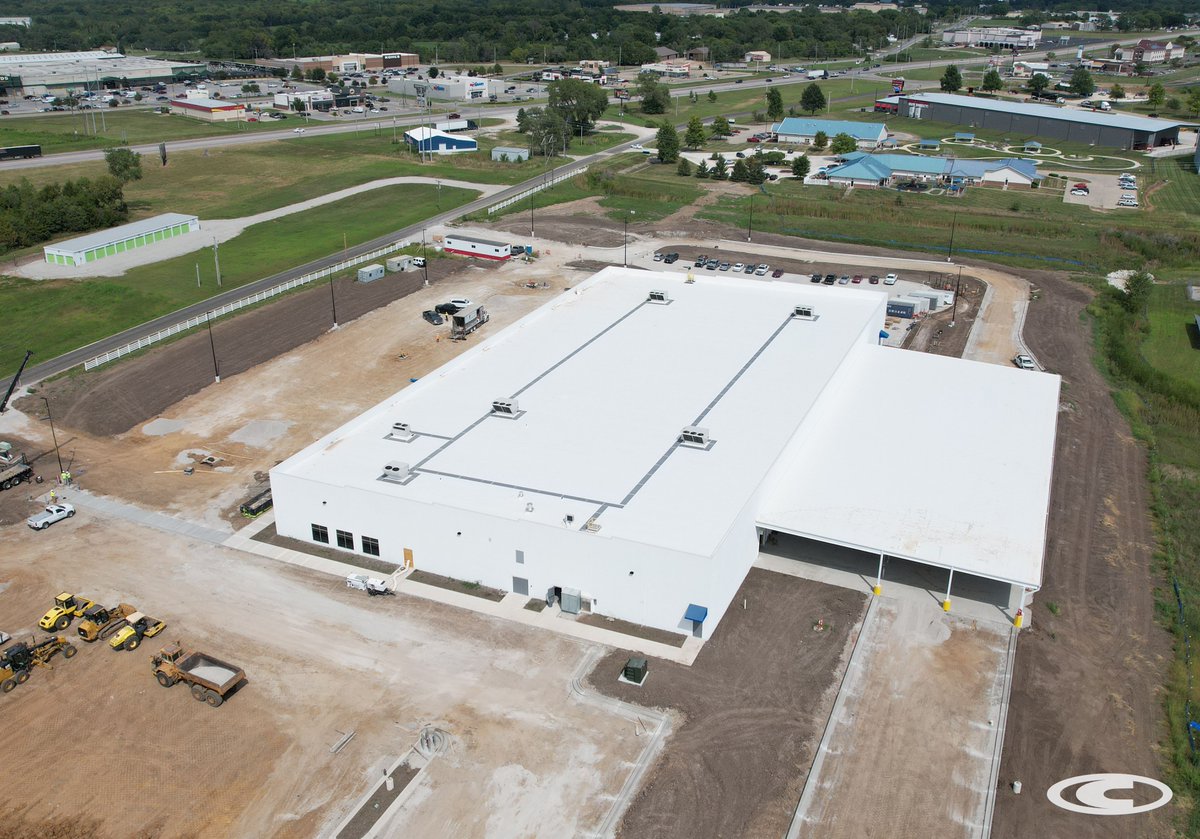 ContegraCC's tweet image. Swipe 👉 for an impressive #TransformationTuesday of Project Grandstand! So much progress in one short summer—great job teams! #Contegra #ConstructionwithIntegrity