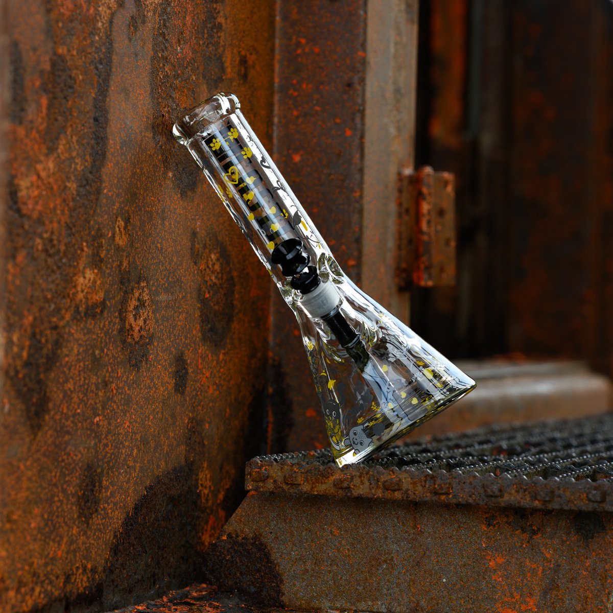 CastleGlassLTD's tweet photo. When artistry meets functionality ✨ Our adorable Kitty Bong brings playful vibes to your sessions with precision-crafted borosilicate glass built to last.

At Castle Glassworks, we offer premium quality without the high price. The Kitty Bong proves durable, high-performance glass can be affordable.